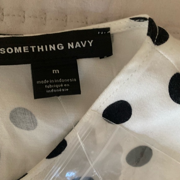 NWT Something Navy Easy Woven Top in Polka Dot-Size M - Picture 4 of 4
